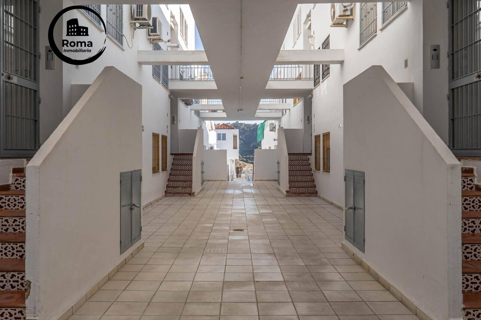 Garage til salg i Cenes de la Vega - € 9.000 (Ref: 9449452)