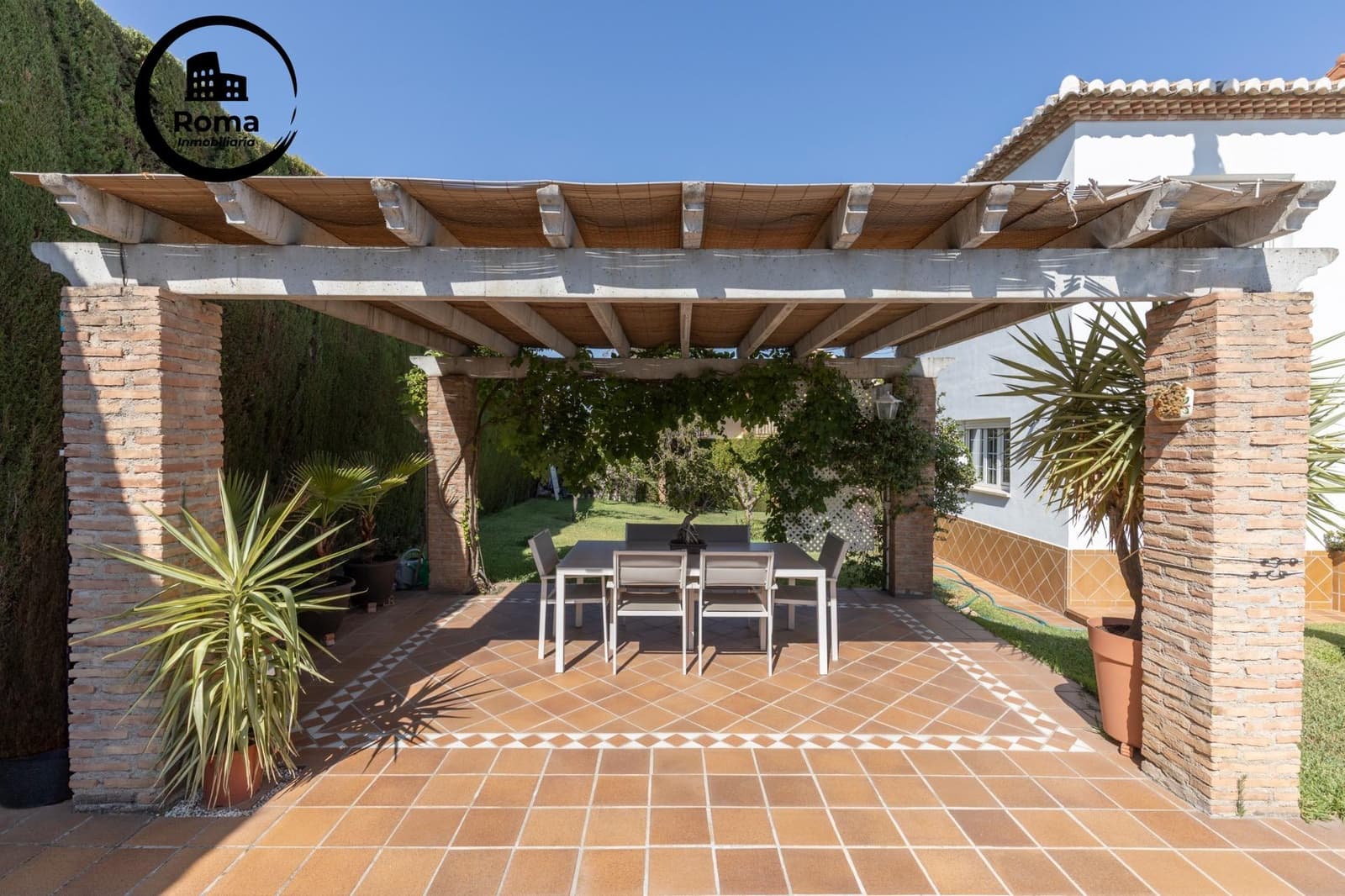 5 sovrum Villa till salu i Gojar med pool garage - 467 000 € (Ref: 9450311)