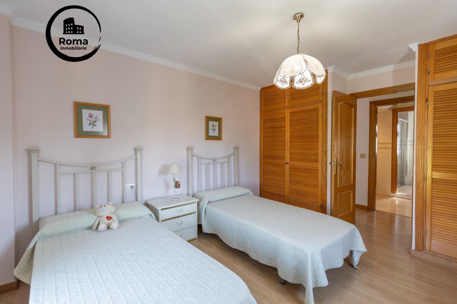 5 sovrum Villa till salu i Gojar med pool garage - 467 000 € (Ref: 9450311)