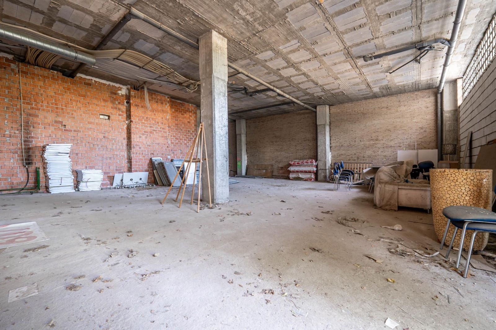 Erhverv til salg i Granada by - € 299.000 (Ref: 9450313)