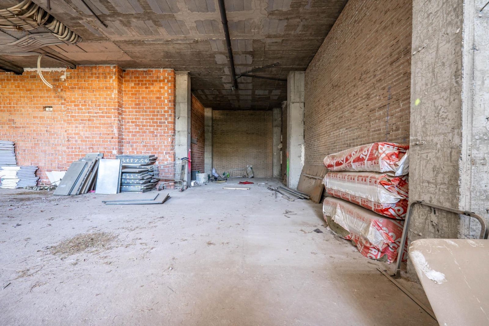 Erhverv til salg i Granada by - € 299.000 (Ref: 9450313)