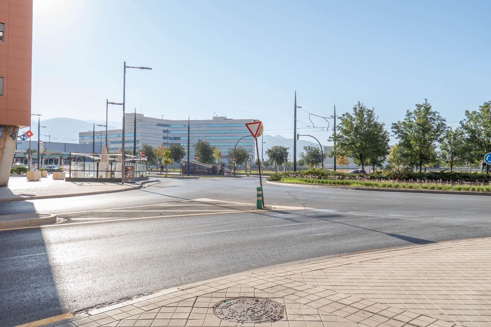 Erhverv til salg i Granada by - € 299.000 (Ref: 9450313)