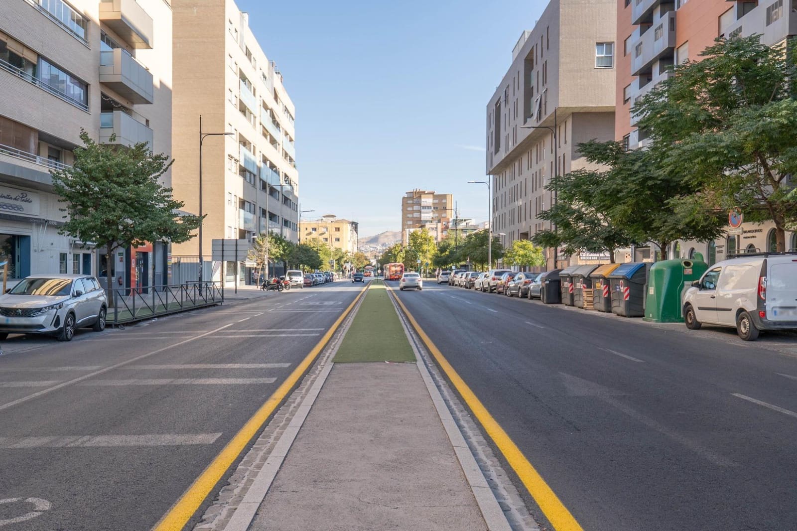 Erhverv til salg i Granada by - € 299.000 (Ref: 9450313)