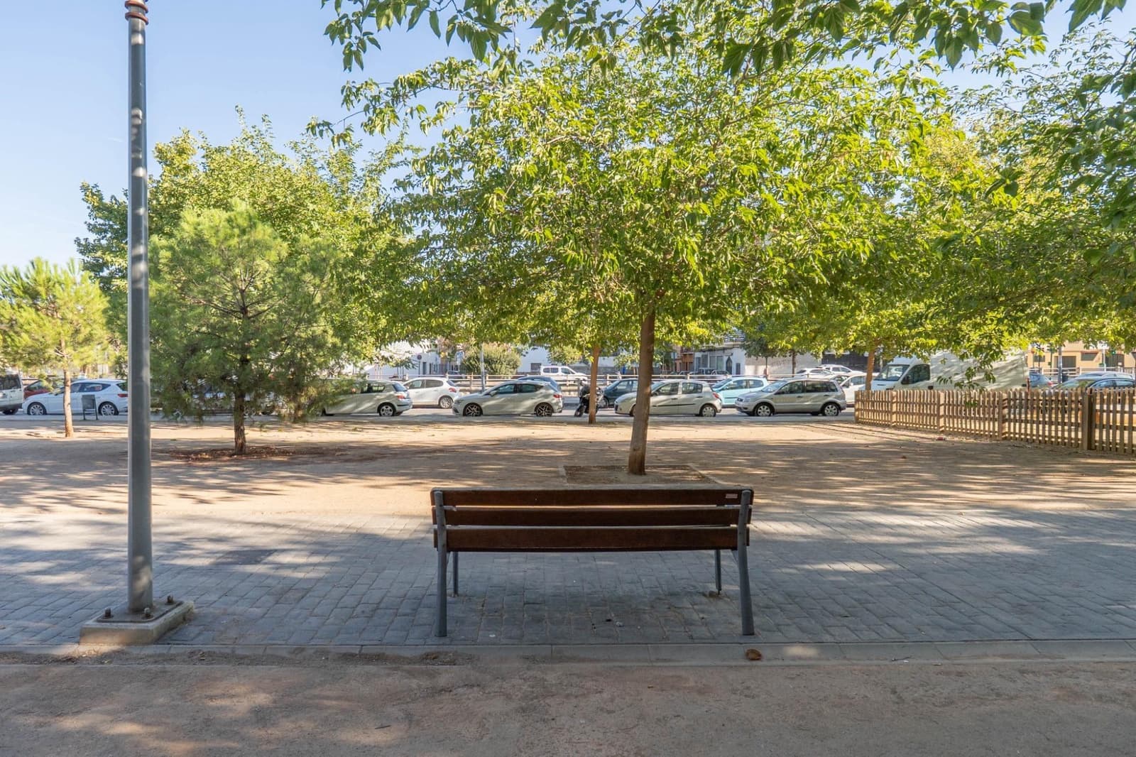 Erhverv til salg i Granada by - € 299.000 (Ref: 9450313)