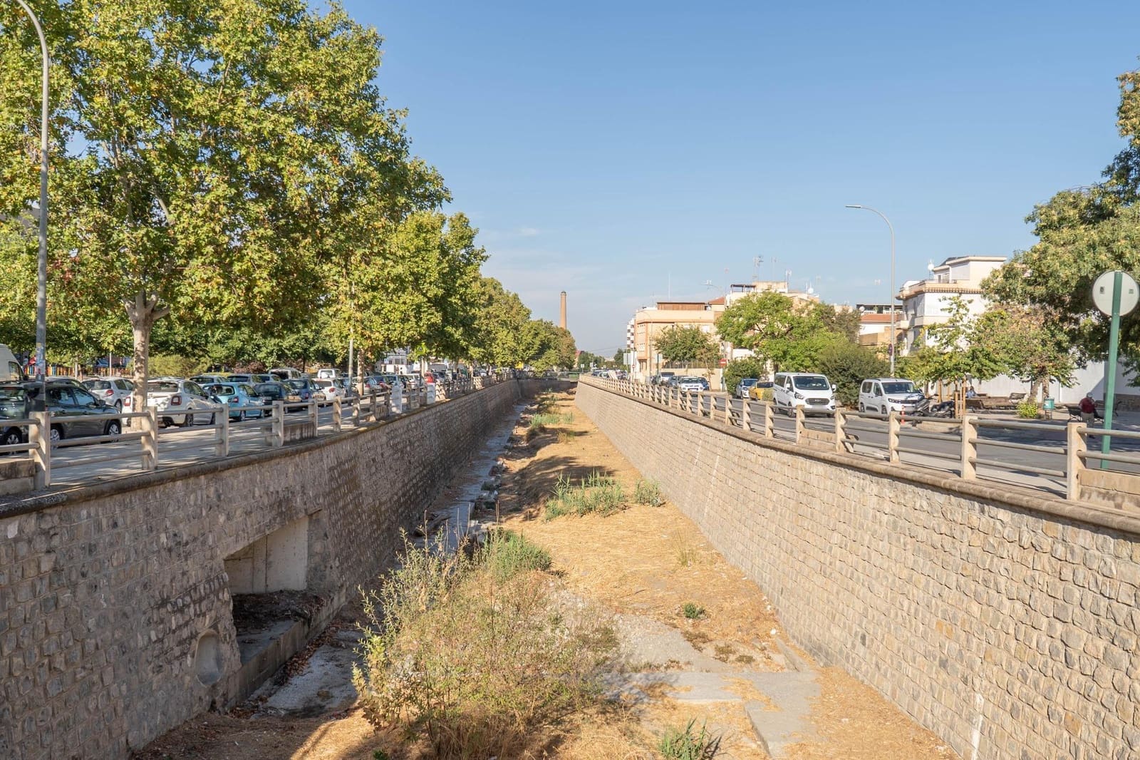 Erhverv til salg i Granada by - € 299.000 (Ref: 9450313)