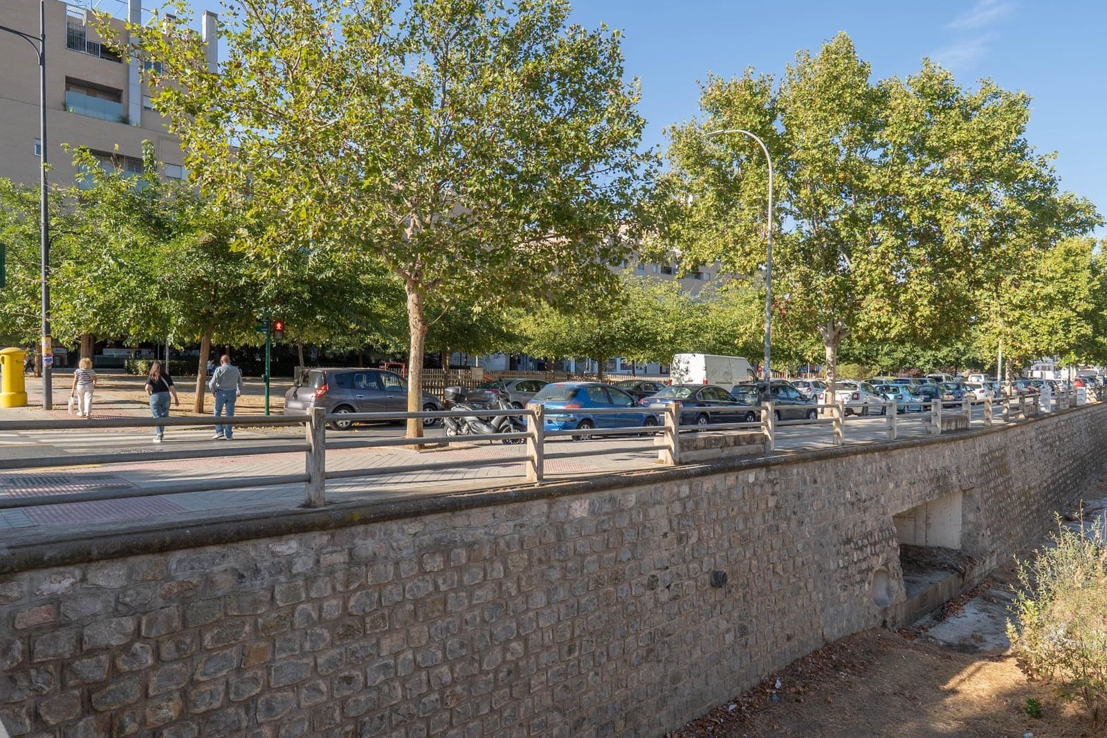 Erhverv til salg i Granada by - € 299.000 (Ref: 9450313)