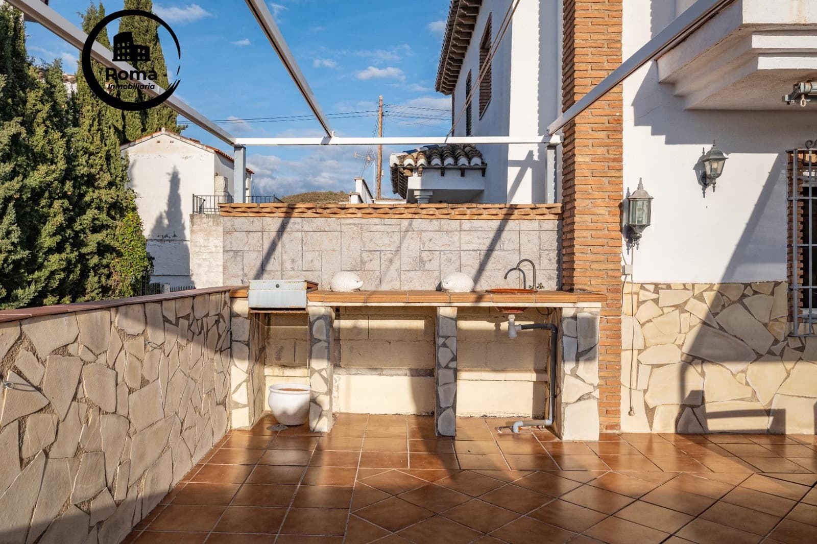 5 slaapkamer Villa te koop in Granada stad met garage - € 440.000 (Ref: 9450314)