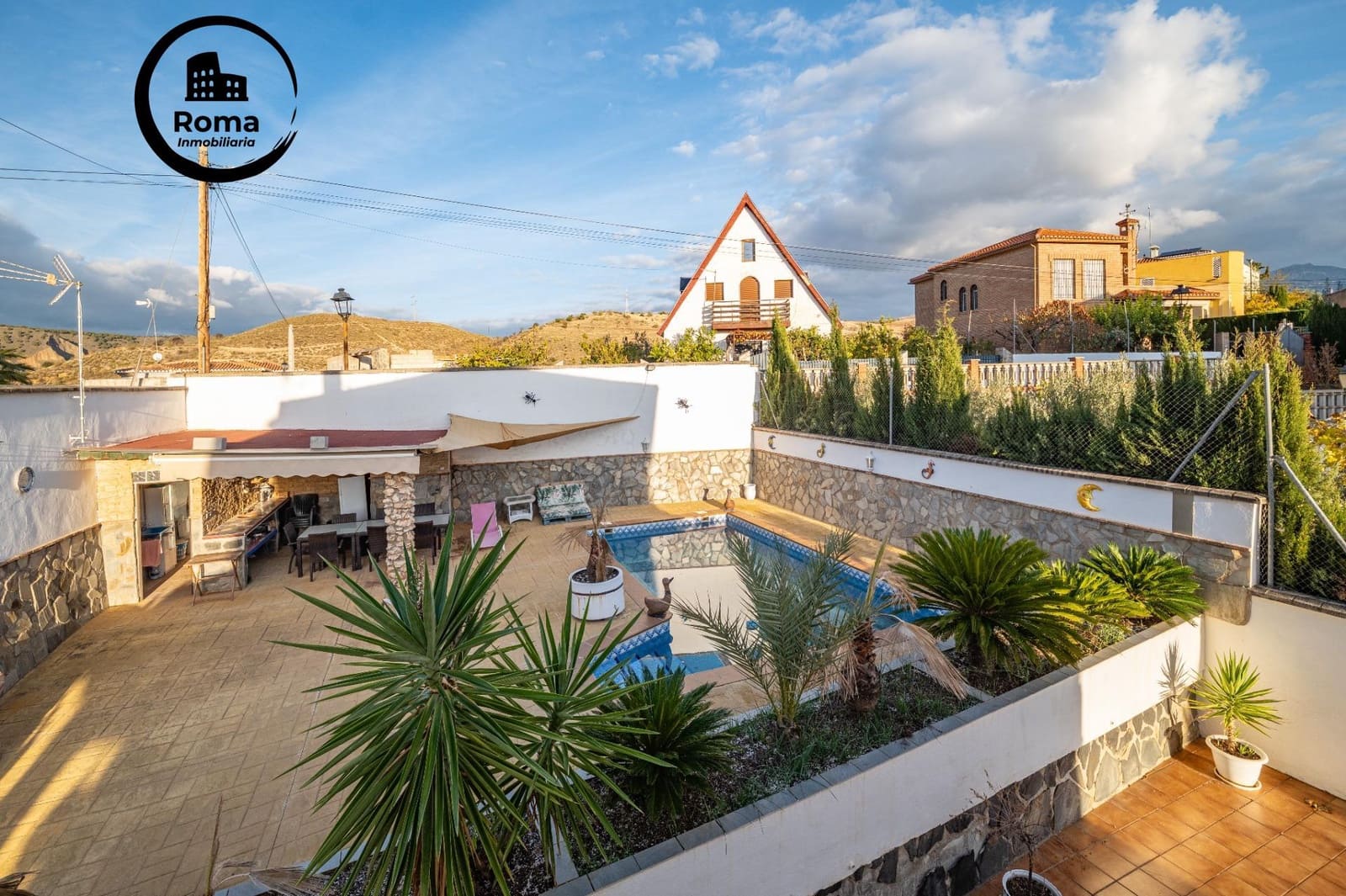 5 slaapkamer Villa te koop in Granada stad met garage - € 440.000 (Ref: 9450314)