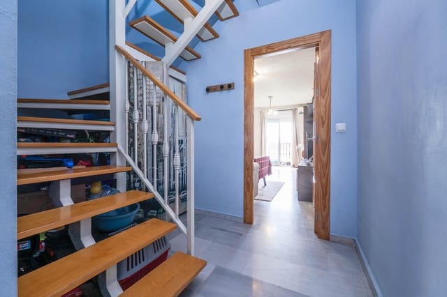 2 slaapkamer Penthouse te koop in Las Gabias - € 130.000 (Ref: 9450319)