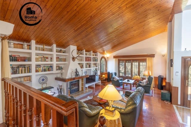 11 soveværelse Villa til salg i Huétor Vega med garage - € 850.000 (Ref: 9450330)