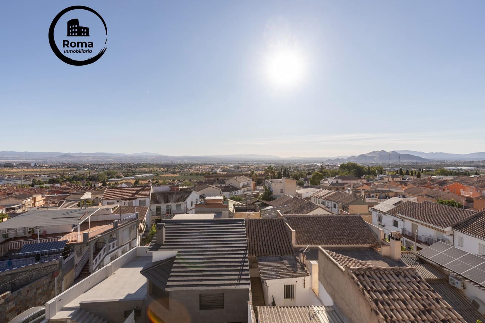 10 bedroom Semi-detached Villa for sale in Jun with garage - € 540,000 (Ref: 9450333)