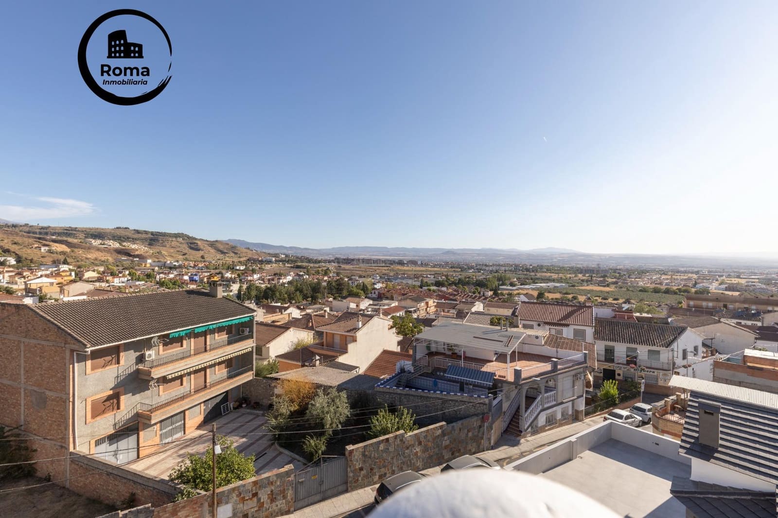 10 bedroom Semi-detached Villa for sale in Jun with garage - € 540,000 (Ref: 9450333)