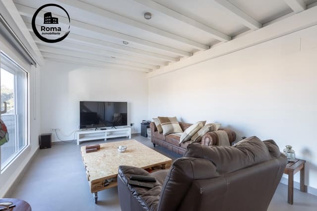 2 soveværelse Byhus til salg i Granada by med garage - € 340.000 (Ref: 9450335)