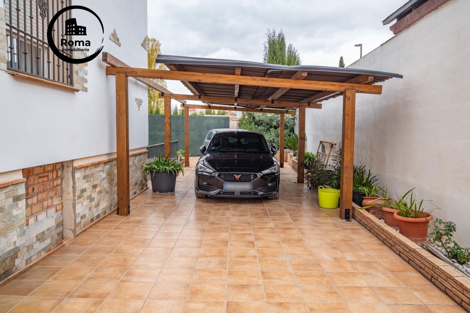 6 slaapkamer Villa te koop in Otura met zwembad garage - € 445.000 (Ref: 9456417)