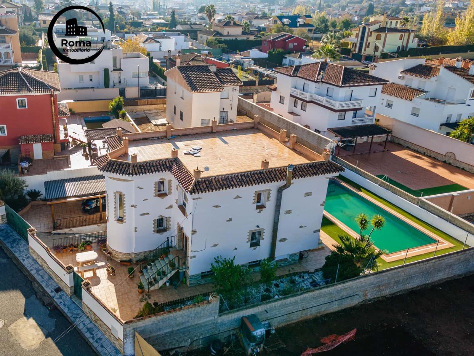 6 slaapkamer Villa te koop in Otura met zwembad garage - € 445.000 (Ref: 9456417)