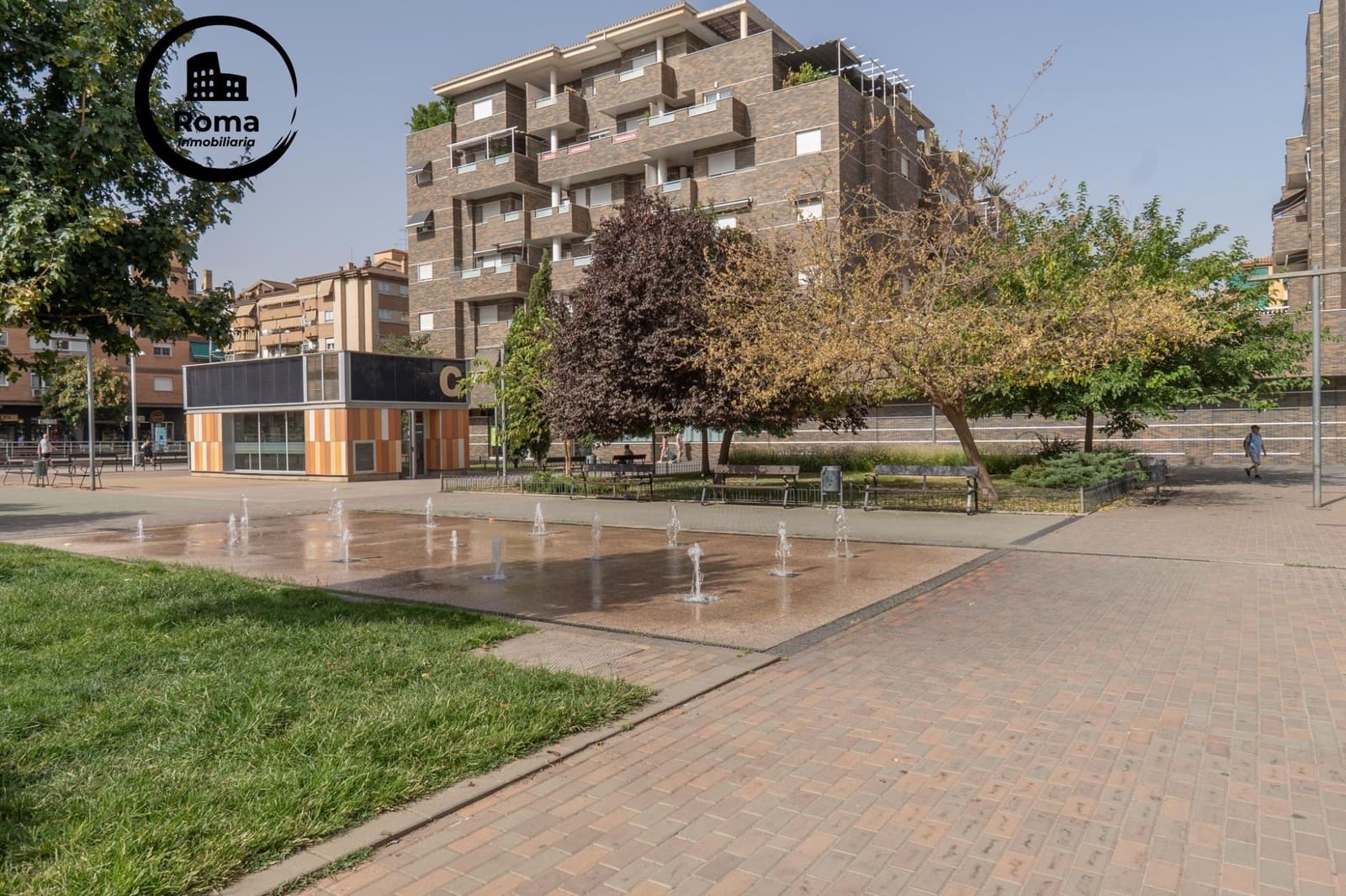 2 bedroom Flat for sale in Granada city with garage - € 195,000 (Ref: 9456421)