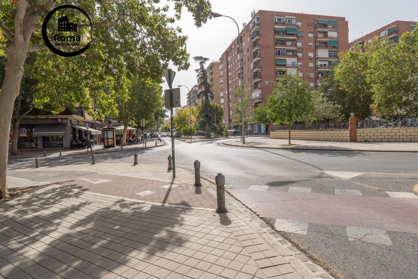 2 bedroom Flat for sale in Granada city with garage - € 195,000 (Ref: 9456421)