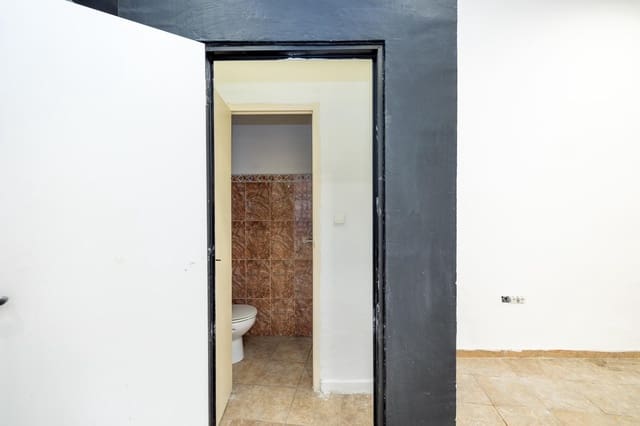 Local Comercial en Granada ciudad en venta - 75.000 € (Ref: 9456424)