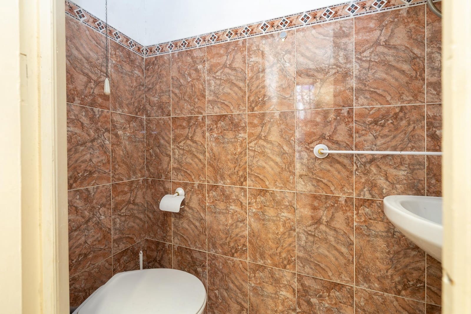 Local Comercial en Granada ciudad en venta - 75.000 € (Ref: 9456424)