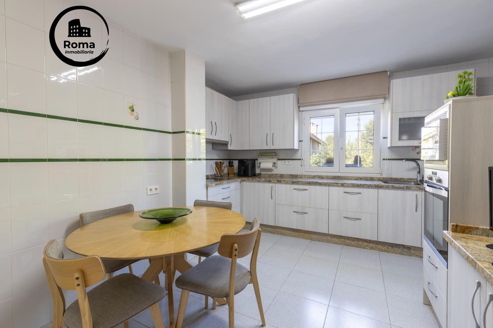 5 Zimmer Villa zu verkaufen in Gojar mit Pool Garage - 467.000 € (Ref: 9456428)