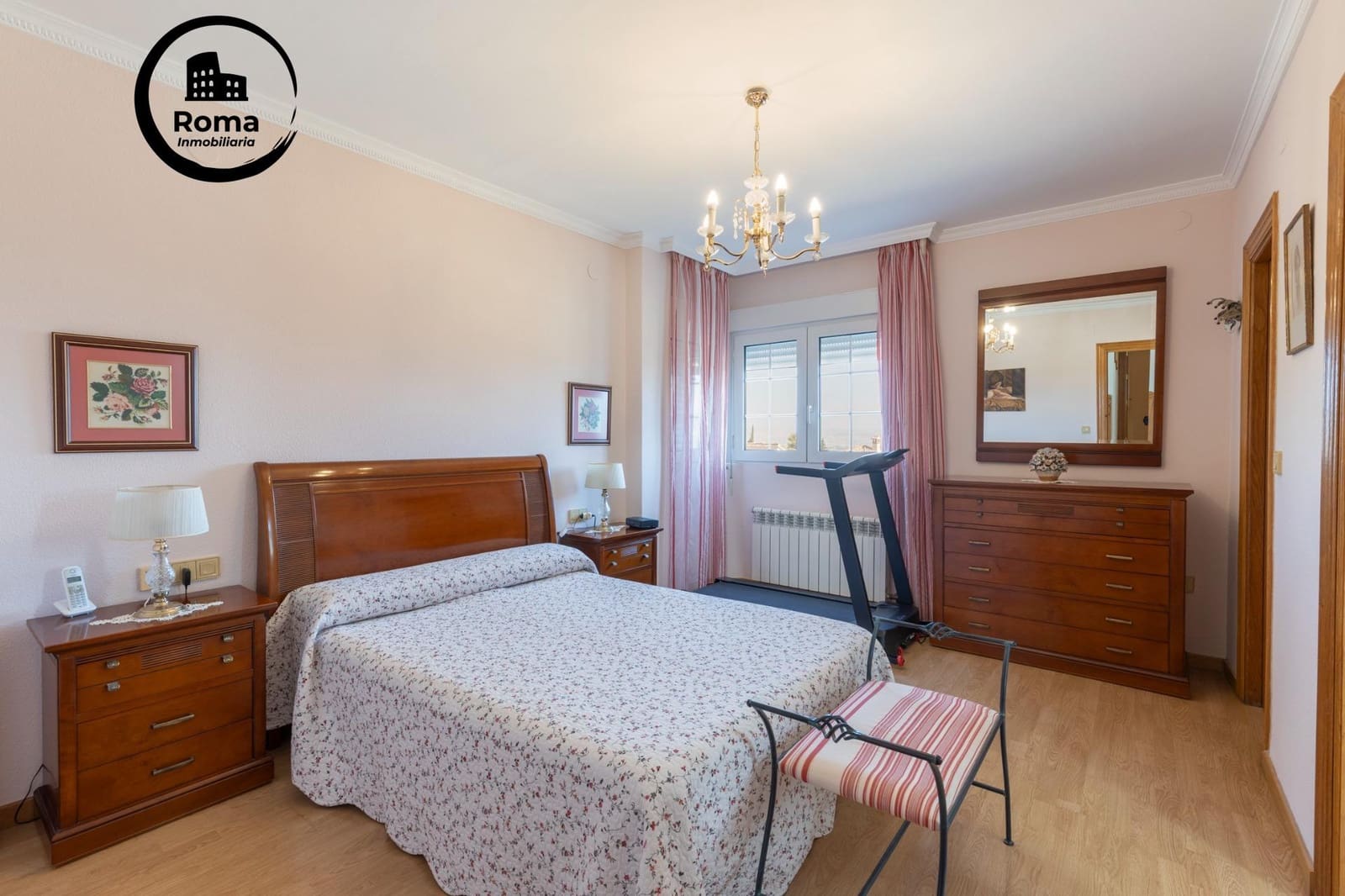 5 Zimmer Villa zu verkaufen in Gojar mit Pool Garage - 467.000 € (Ref: 9456428)