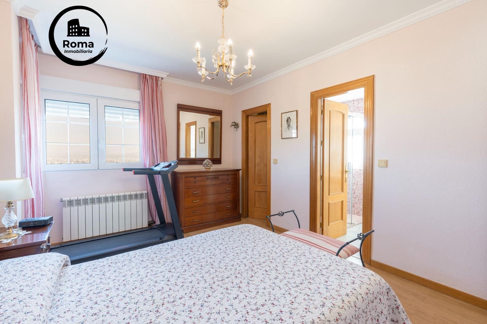 5 Zimmer Villa zu verkaufen in Gojar mit Pool Garage - 467.000 € (Ref: 9456428)