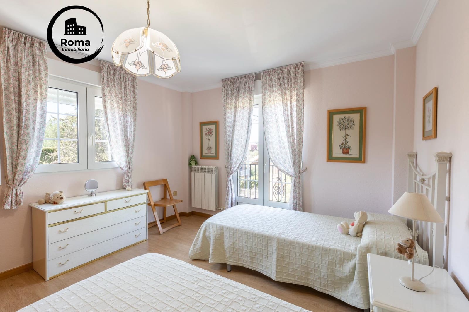 5 Zimmer Villa zu verkaufen in Gojar mit Pool Garage - 467.000 € (Ref: 9456428)