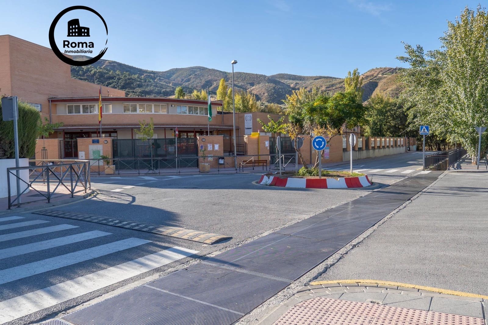 3 sypialnia Dom na sprzedaż w Cenes de la Vega z basenem garażem - 298 000 € (Ref: 9456435)