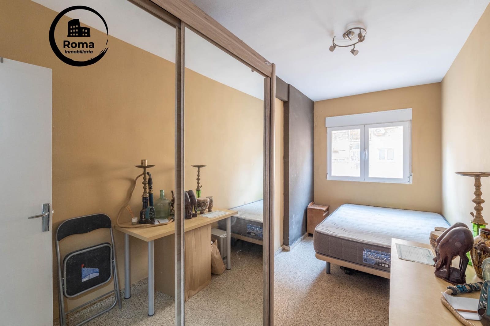 Piso de 3 habitaciones en Granada ciudad en venta - 215.000 € (Ref: 9462473)