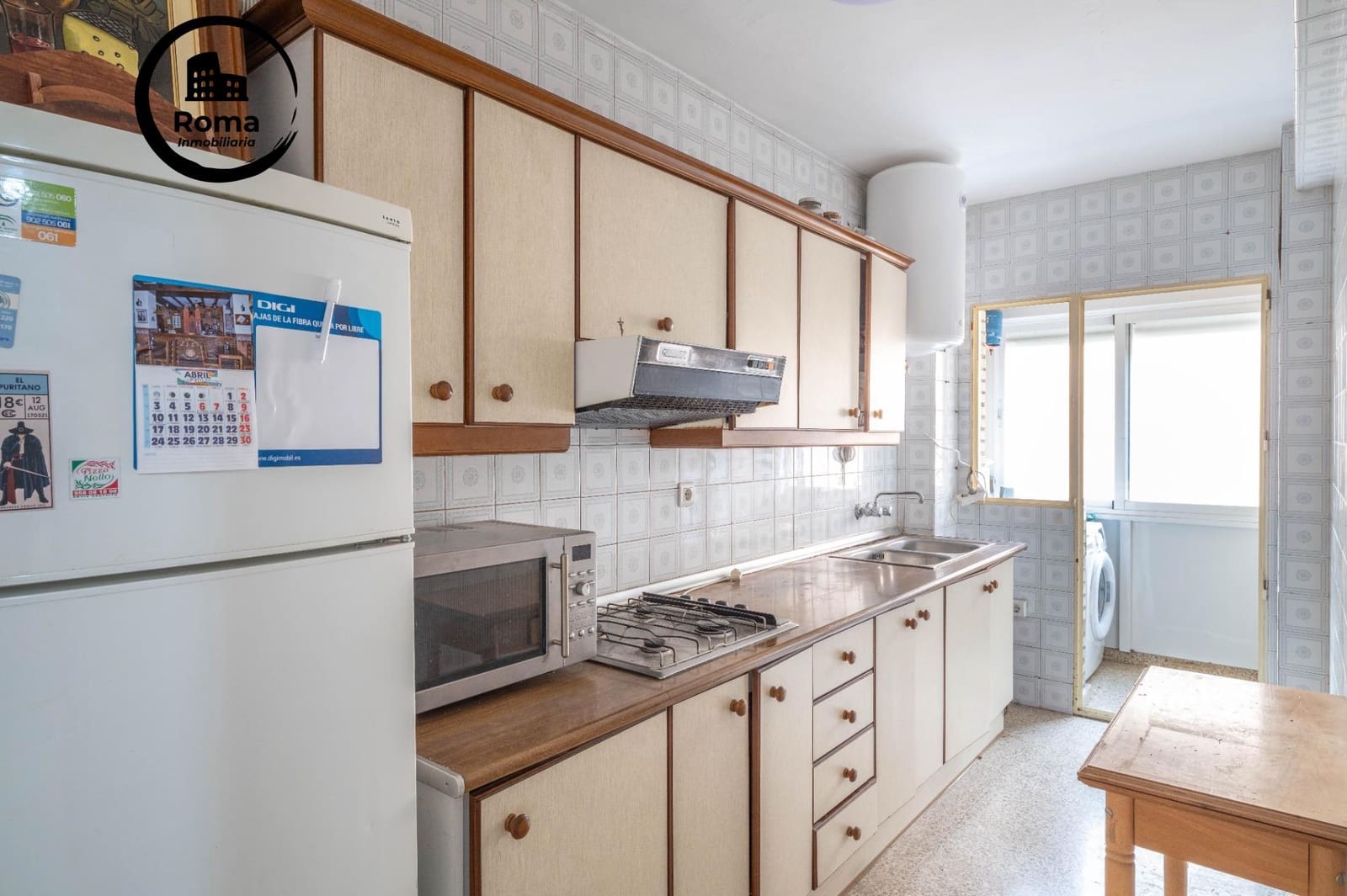 Piso de 3 habitaciones en Granada ciudad en venta - 215.000 € (Ref: 9462473)