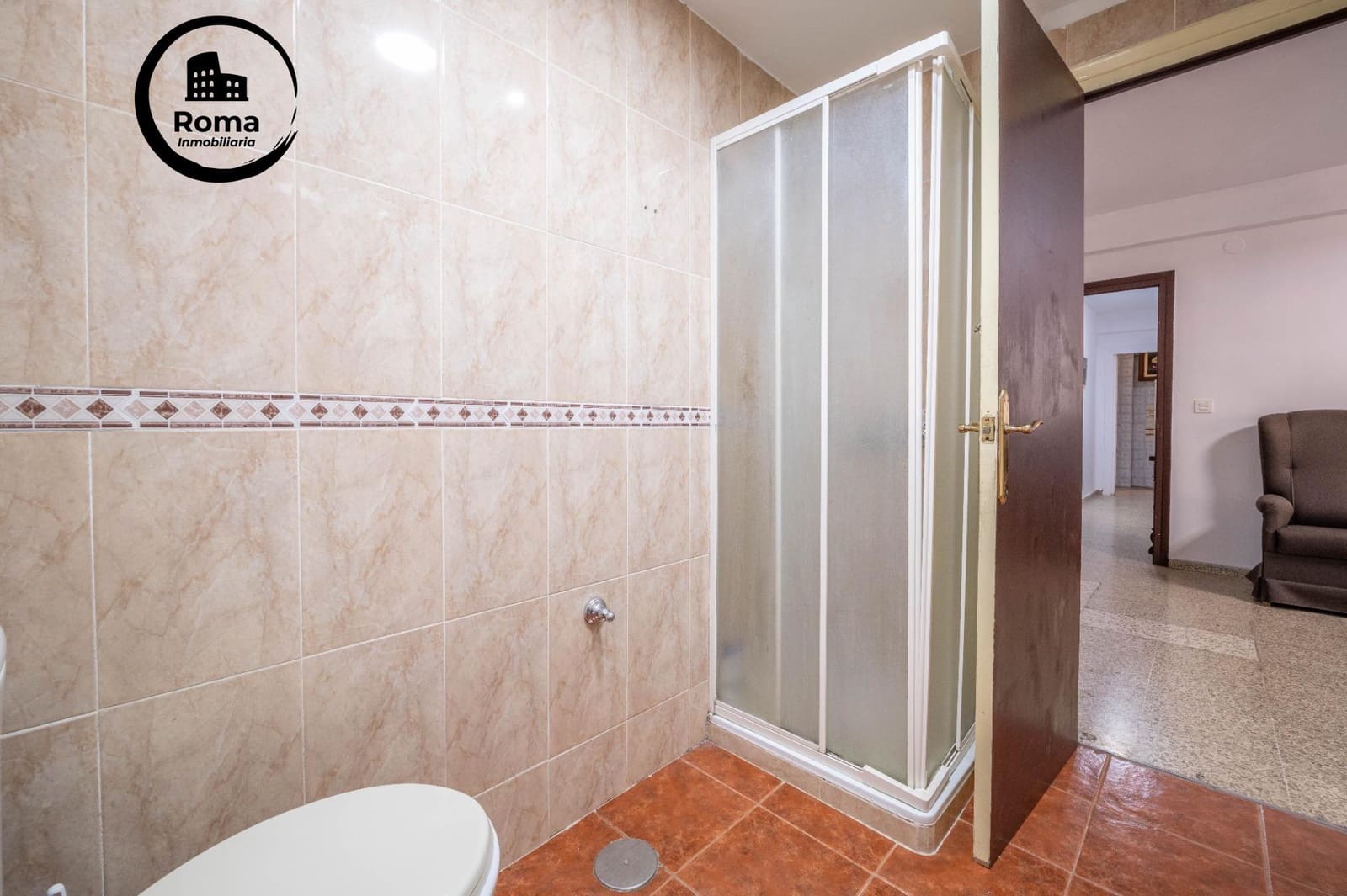 Piso de 3 habitaciones en Granada ciudad en venta - 215.000 € (Ref: 9462473)