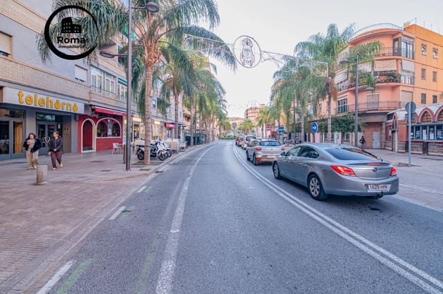 4 makuuhuone Asunto myytävänä paikassa Motril mukana 
autotalli - 245 000 € (Ref: 9466038)