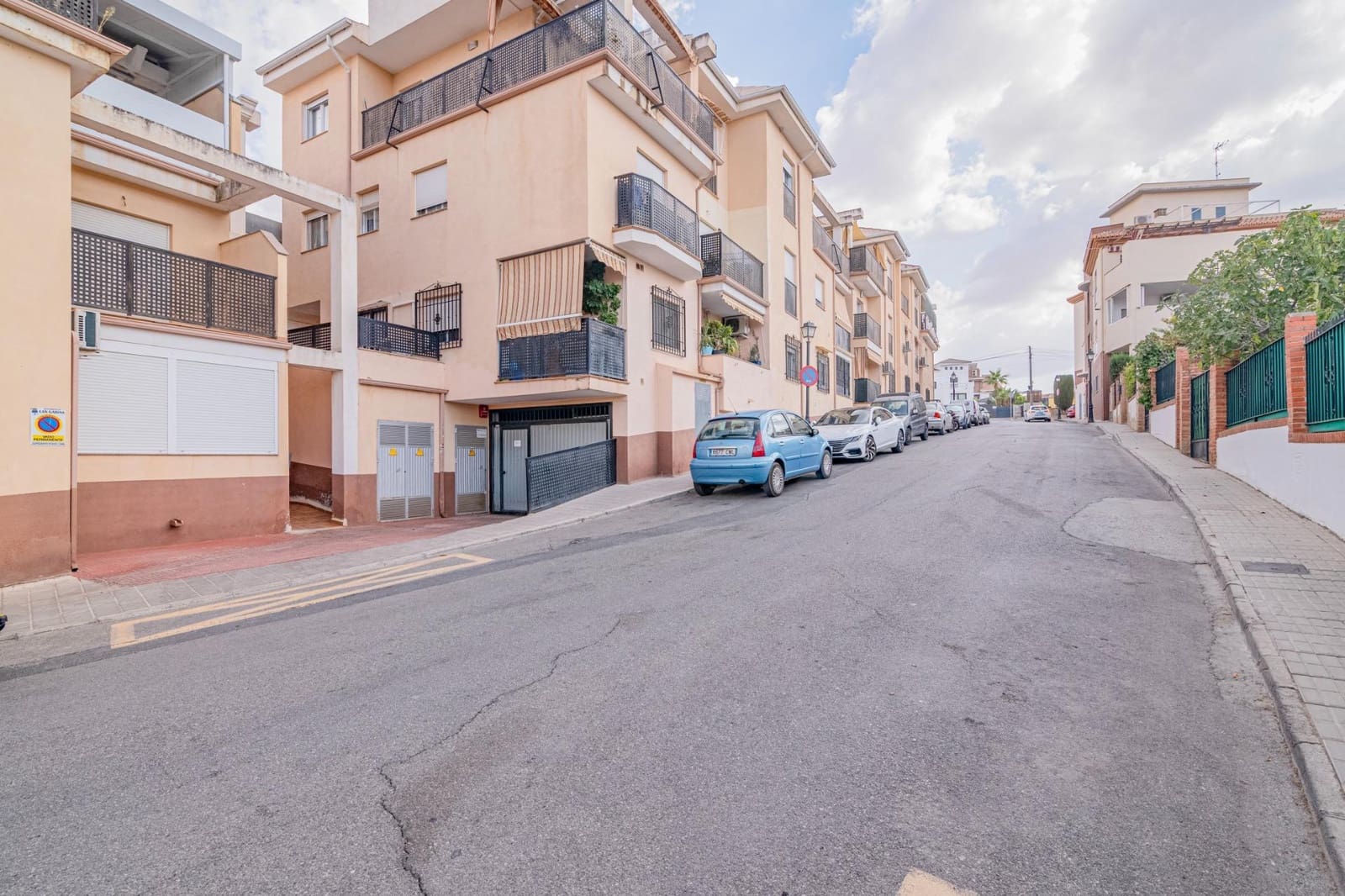 2 bedroom Flat for sale in Las Gabias with garage - € 156,000 (Ref: 9466039)