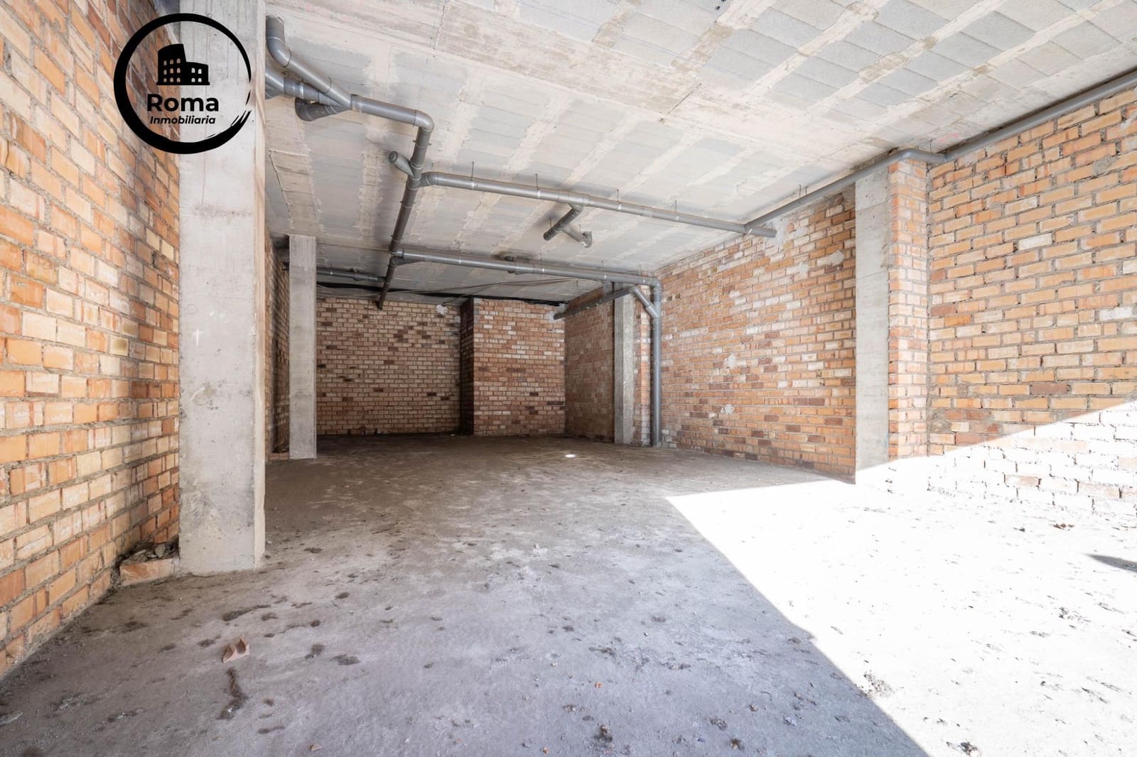 Commercial for sale in Ogijares - € 94,900 (Ref: 9466043)