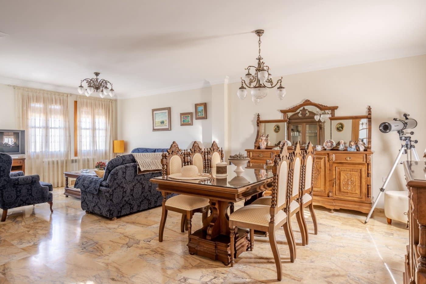 6 bedroom Villa for sale in Monachil with pool garage - € 485,000 (Ref: 9466048)