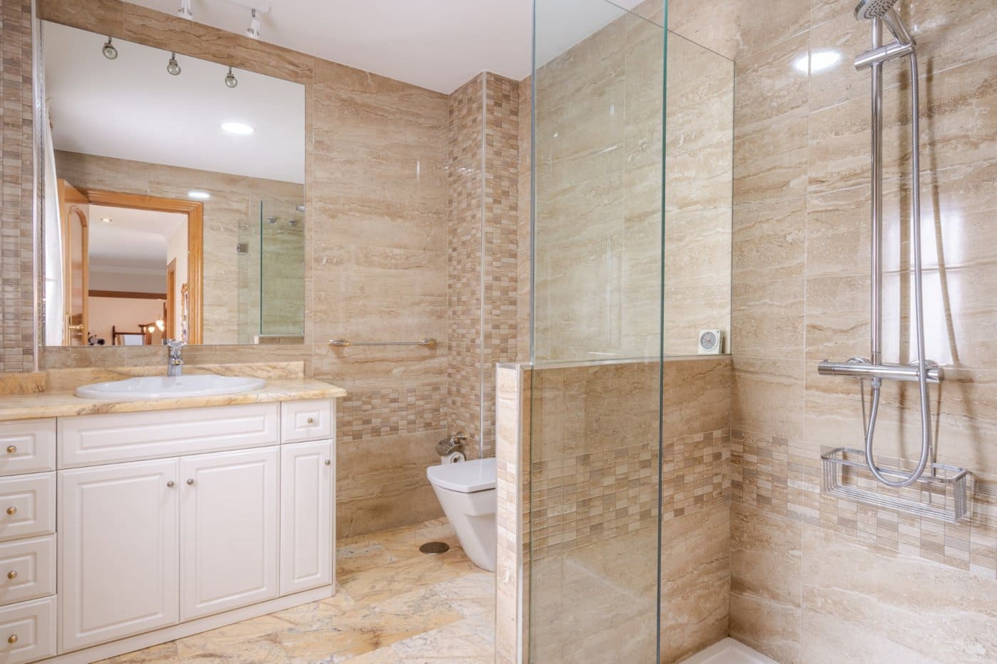 6 bedroom Villa for sale in Monachil with pool garage - € 485,000 (Ref: 9466048)