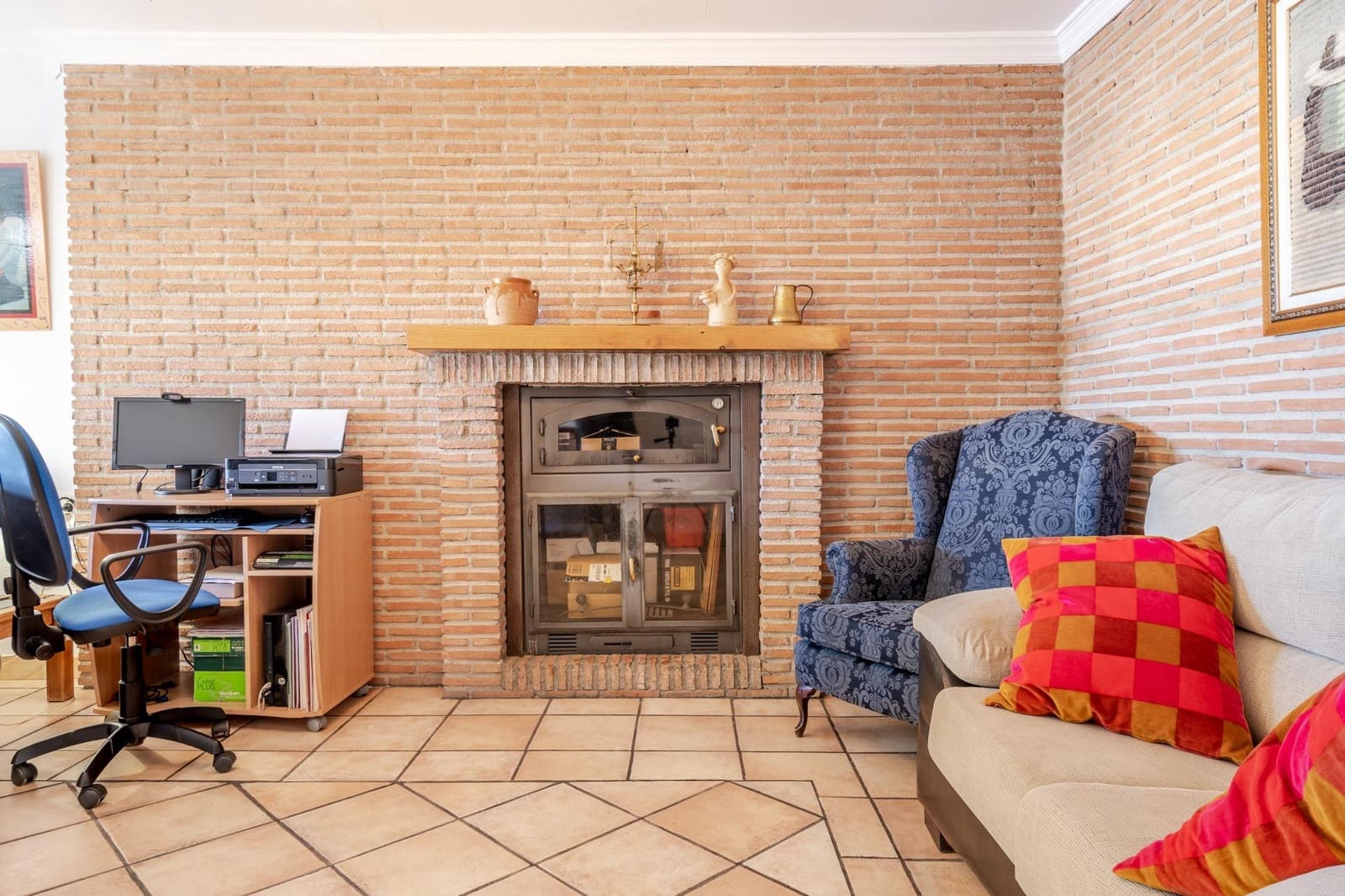 6 bedroom Villa for sale in Monachil with pool garage - € 485,000 (Ref: 9466048)