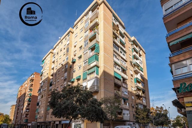 Piso de 3 habitaciones en Granada ciudad en venta - 215.000 € (Ref: 9466050)