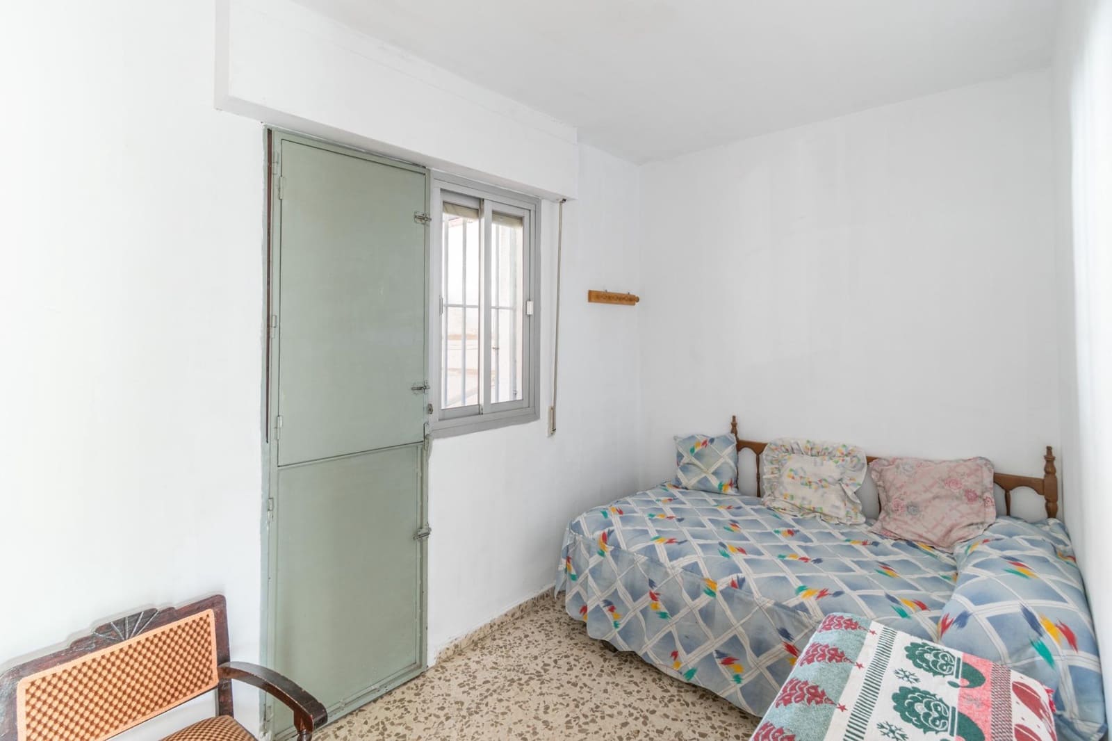 Adosado de 5 habitaciones en Armilla en venta - 239.000 € (Ref: 9466052)