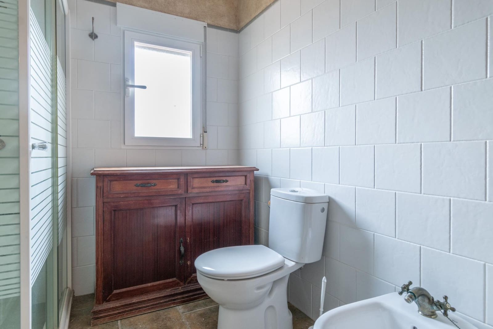 4 slaapkamer Villa te koop in Otura met zwembad garage - € 319.000 (Ref: 9466054)