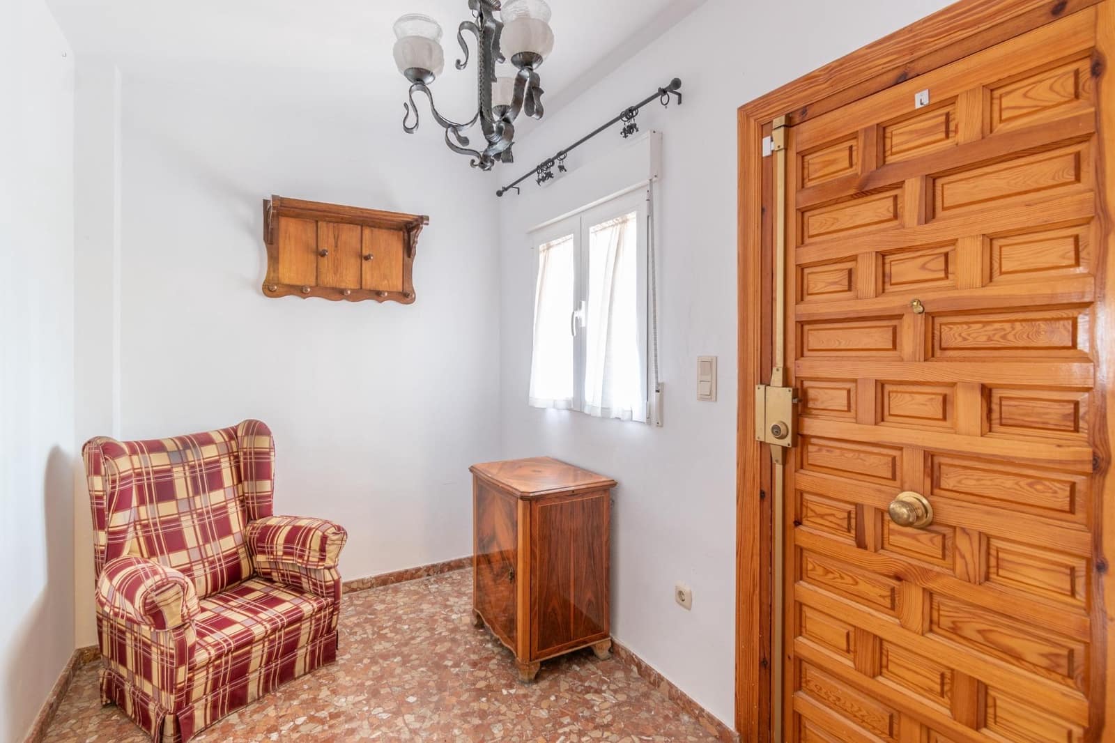 4 slaapkamer Villa te koop in Otura met zwembad garage - € 319.000 (Ref: 9466054)