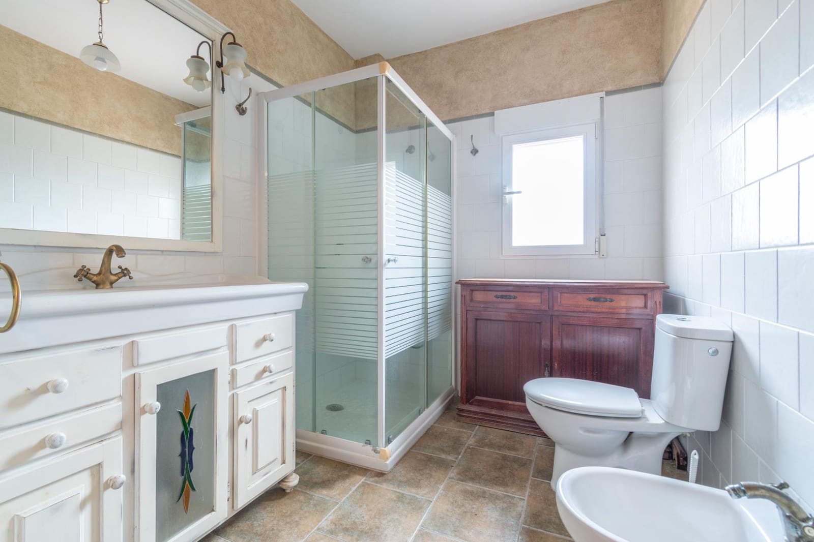 4 slaapkamer Villa te koop in Otura met zwembad garage - € 319.000 (Ref: 9466054)