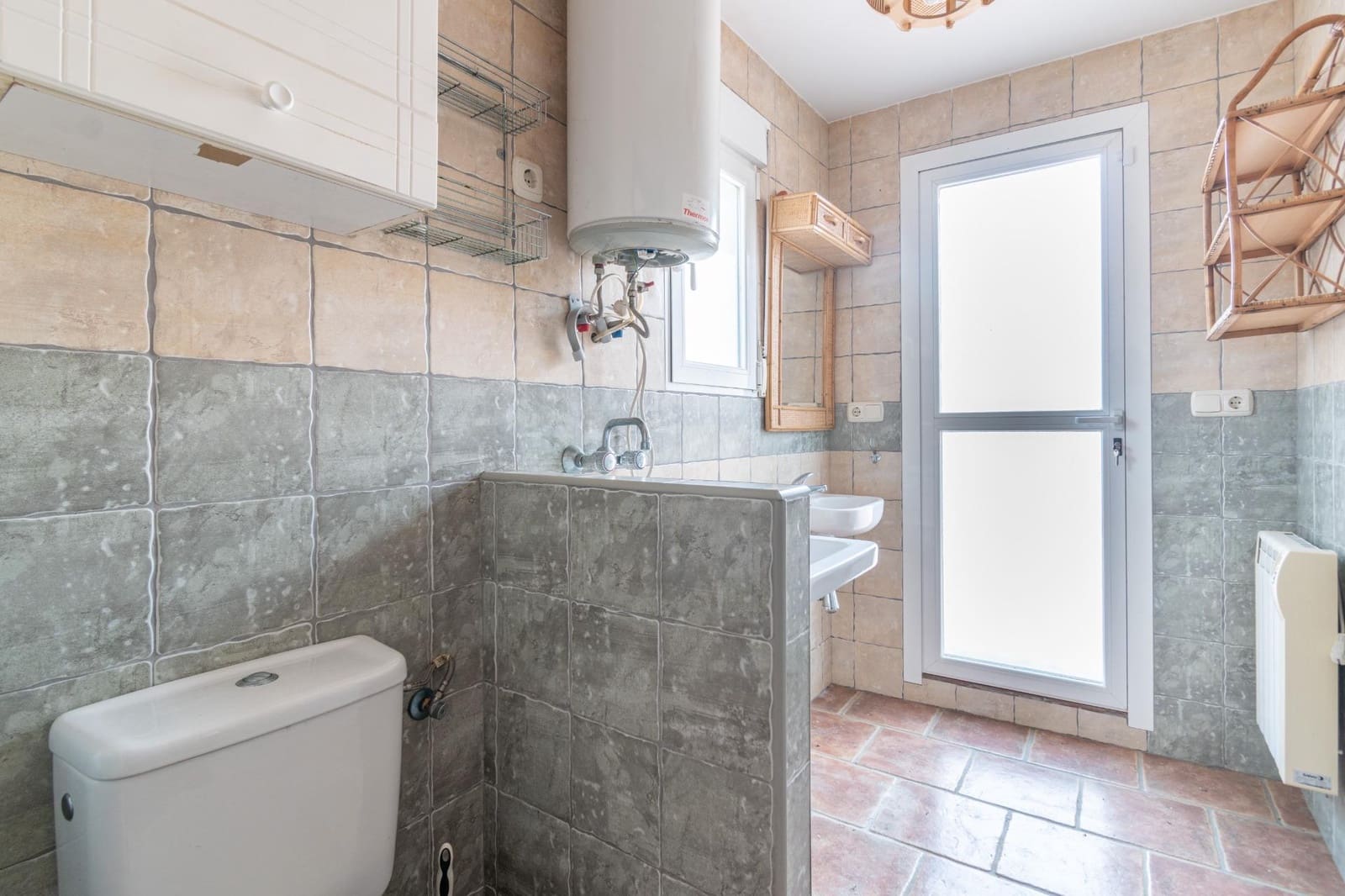 4 slaapkamer Villa te koop in Otura met zwembad garage - € 319.000 (Ref: 9466054)