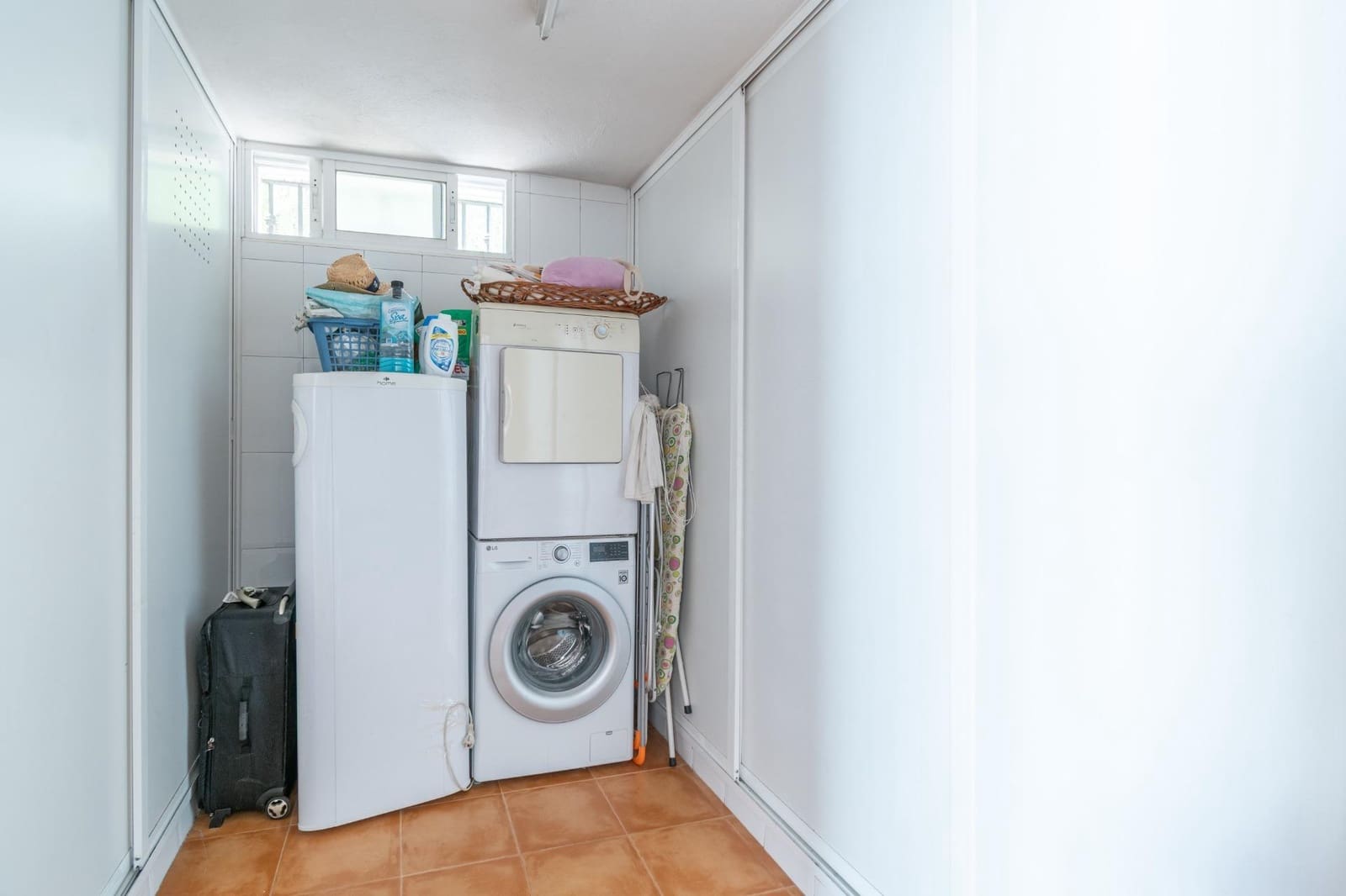 Chalet de 4 habitaciones en La Zubia en venta con piscina garaje - 380.000 € (Ref: 9466058)