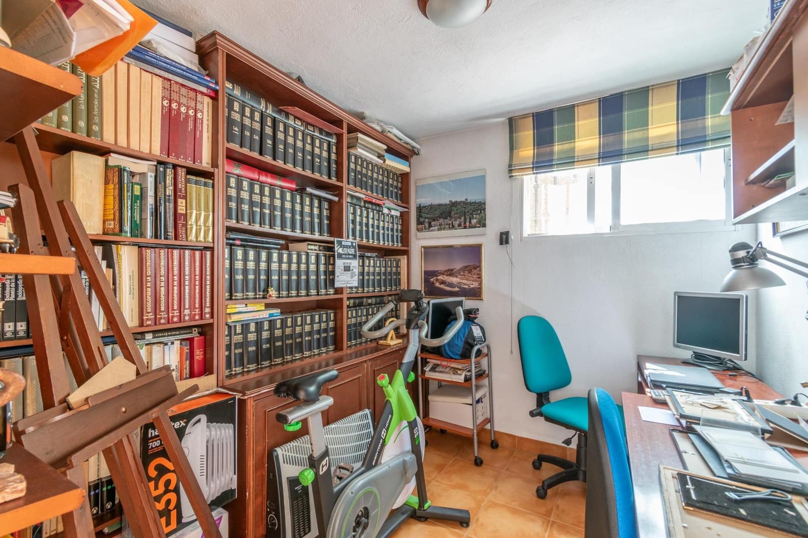 Chalet de 4 habitaciones en La Zubia en venta con piscina garaje - 380.000 € (Ref: 9466058)