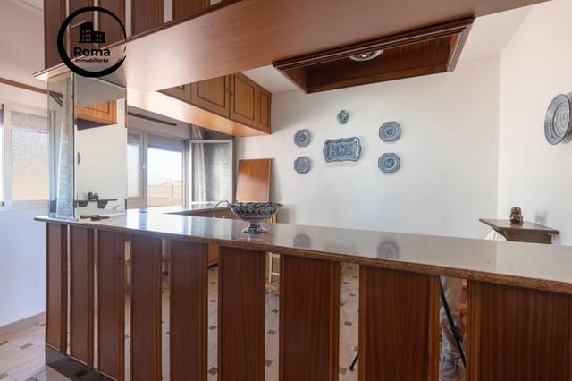 Pareado de 10 habitaciones en Jun en venta con garaje - 540.000 € (Ref: 9466060)