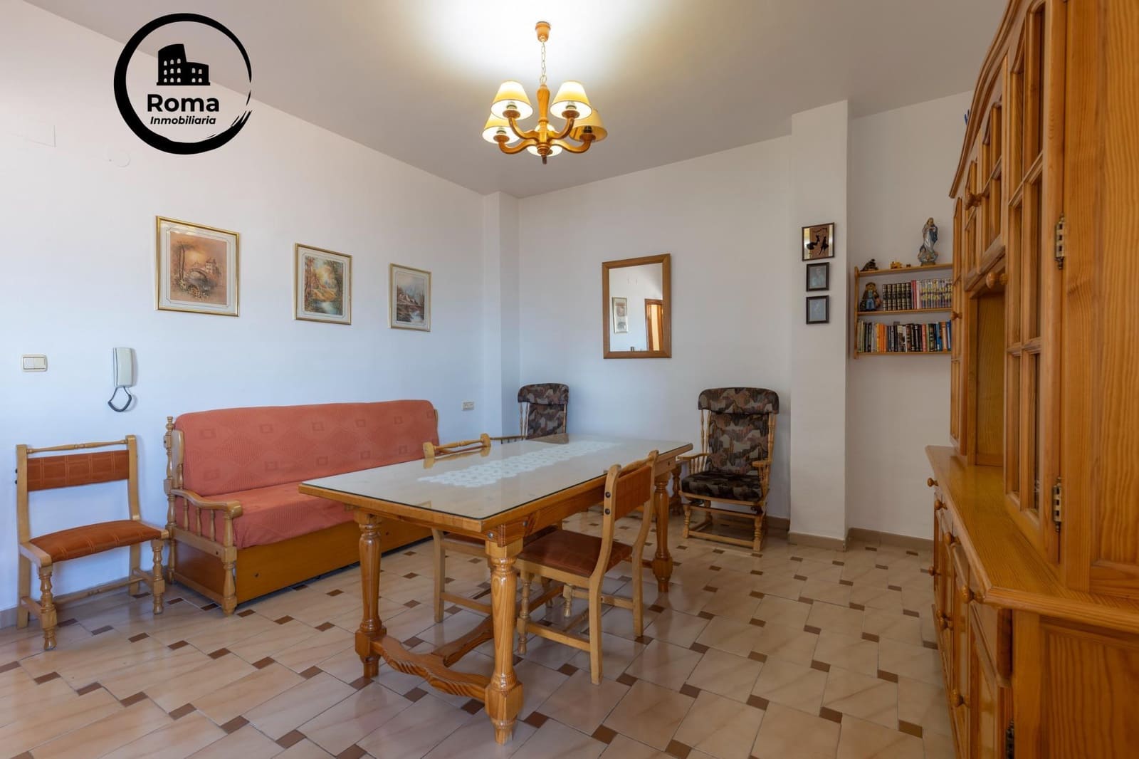 Pareado de 10 habitaciones en Jun en venta con garaje - 540.000 € (Ref: 9466060)