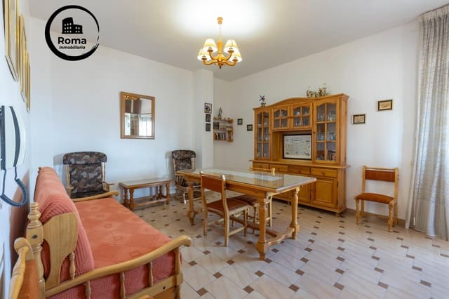 Pareado de 10 habitaciones en Jun en venta con garaje - 540.000 € (Ref: 9466060)