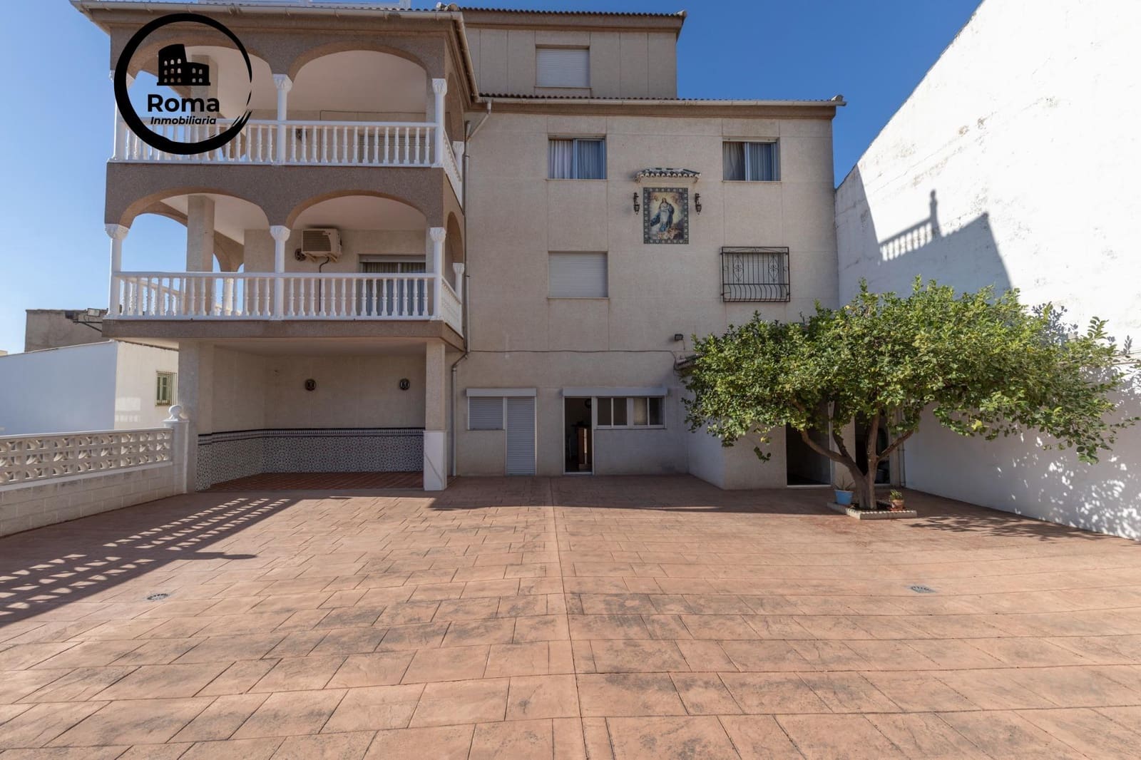 Pareado de 10 habitaciones en Jun en venta con garaje - 540.000 € (Ref: 9466060)