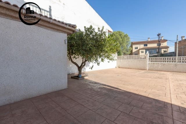 Pareado de 10 habitaciones en Jun en venta con garaje - 540.000 € (Ref: 9466060)